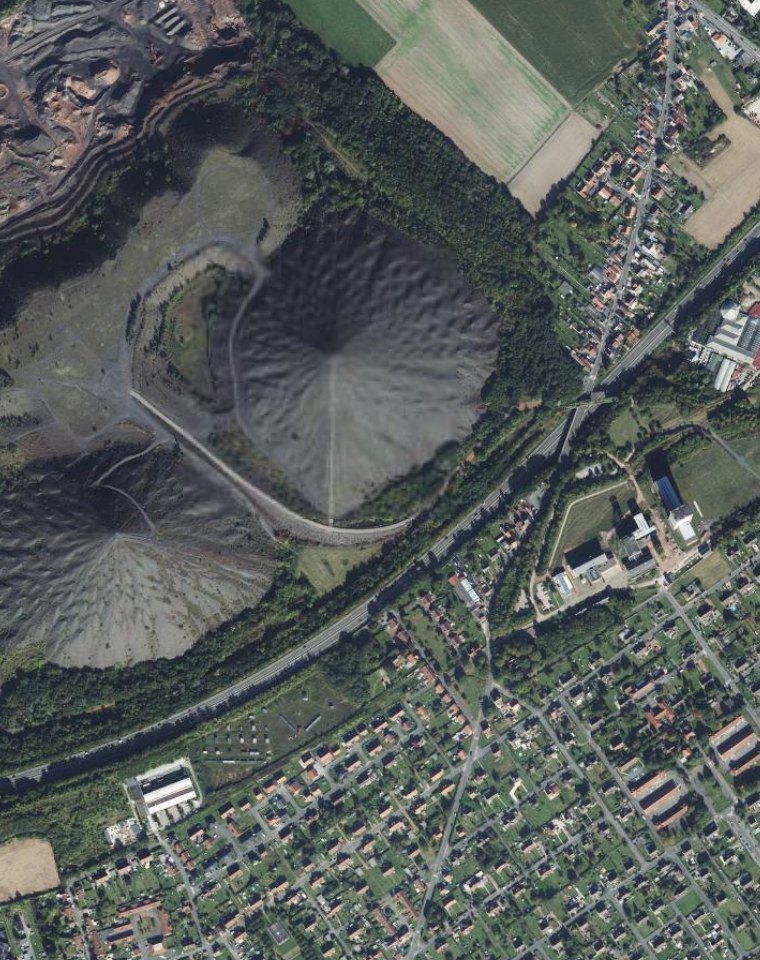 Ancienne base minière de Loos-en-Gohelle aujourd'hui, sur la photo aérienne IGN de la carte urbex