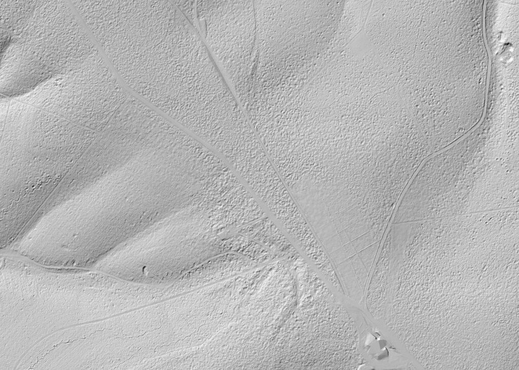 Relief LiDAR HD de l'IGN près de Verdun : trous d'obus révélés sous la forêt, calque de la carte urbex